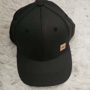 Tentree NWT InMotion Cork Icon Eclipse Hat Meteorite Black